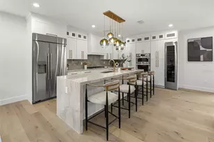 3228 W Oakellar Ave, Tampa, FL 33611 - Photo 17