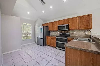 11237 Lake Lanier Dr, Riverview, FL 33569 - Photo 15