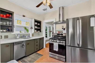 227 11th Avenue NE, Saint Petersburg, FL 33701 - Photo 7