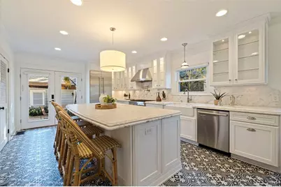 646 17th Ave NE, Saint Petersburg, FL 33704 - Photo 19