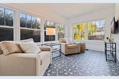 646 17th Ave NE, Saint Petersburg, FL 33704 - Photo 13