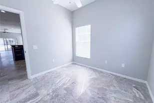 12837 Kings Crossing Dr, Gibsonton, FL 33534 - Photo 9