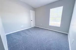 12837 Kings Crossing Dr, Gibsonton, FL 33534 - Photo 11