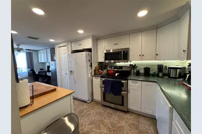 324 Windrush Boulevard #8, Indian Rocks Beach, FL 33785 - Photo 7