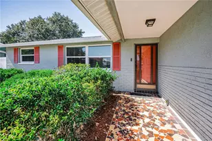 4415 Royal Oak Ln, New Port Richey, FL 34653 - Photo 11