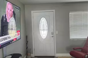 10093 Santiago Ct, Seminole, FL 33776 - Photo 15