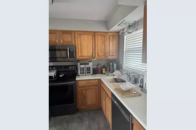 10093 Santiago Court, Seminole, FL 33776 - Photo 13