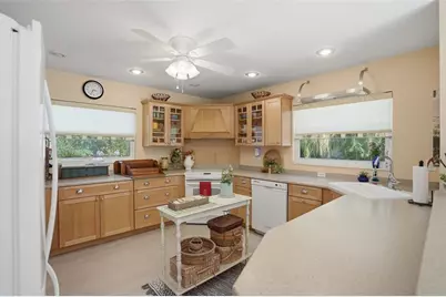 2273 W Vina Del Mar Boulevard, Saint Pete Beach, FL 33706 - Photo 11