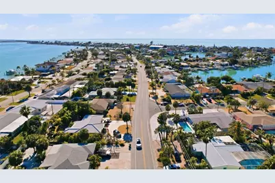 2273 W Vina Del Mar Boulevard, Saint Pete Beach, FL 33706 - Photo 37