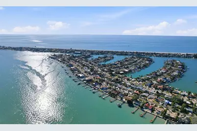 2273 W Vina Del Mar Boulevard, Saint Pete Beach, FL 33706 - Photo 39