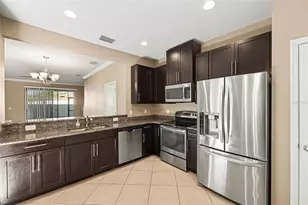 5128 Bay Isle Cir, Clearwater, FL 33760 - Photo 13