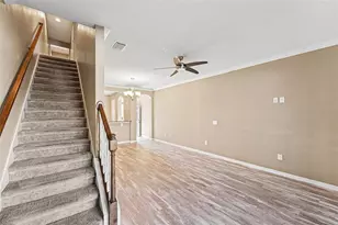 5128 Bay Isle Cir, Clearwater, FL 33760 - Photo 5