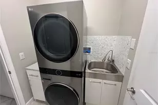 4617 Pensford Ct, Wesley Chapel, FL 33543 - Photo 17