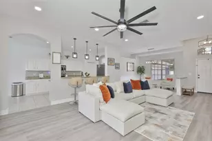 2806 Brooke Pines Ct, Plant City, FL 33566 - Photo 9