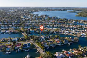 2024 Massachusetts Ave NE, Saint Petersburg, FL 33703 - Photo 7