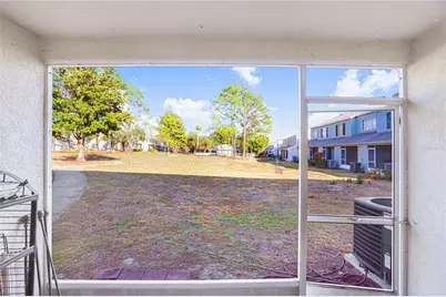 2339 Lake Woodberry Circle, Brandon, FL 33510 - Photo 17