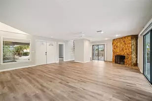 4218 Water Oaks Ln, Tampa, FL 33618 - Photo 7