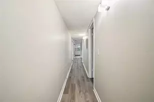 4218 Water Oaks Ln, Tampa, FL 33618 - Photo 23