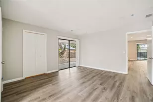 4218 Water Oaks Ln, Tampa, FL 33618 - Photo 17