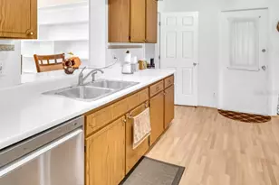 811 Helmsman Way, Palm Harbor, FL 34685 - Photo 13