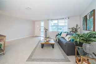 12904 College Hill Dr, Hudson, FL 34667 - Photo 3