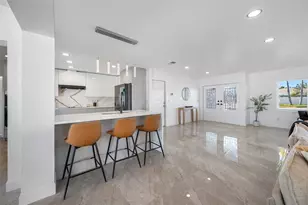 7905 9th Ave S, Saint Petersburg, FL 33707 - Photo 13