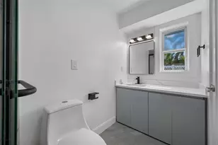 7905 9th Ave S, Saint Petersburg, FL 33707 - Photo 33