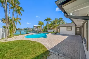 7905 9th Ave S, Saint Petersburg, FL 33707 - Photo 59