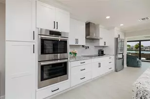 825 116th Ave, Treasure Island, FL 33706 - Photo 9