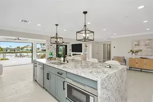 825 116th Ave, Treasure Island, FL 33706 - Photo 9