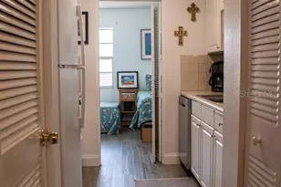 10037 N 62nd Terrace N, Saint Petersburg, FL 33708 - Photo 7