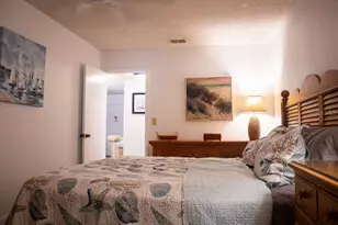 10037 N 62nd Terrace N, Saint Petersburg, FL 33708 - Photo 13