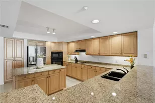 16326 Gulf Blvd, Redington Beach, FL 33708 - Photo 7