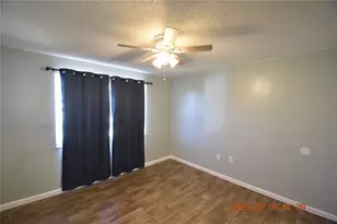 5052 Terrace Club Ln, Tampa, FL 33617 - Photo 23