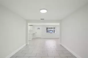 3808 Coral Dr, Tampa, FL 33619 - Photo 3