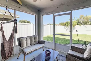 13401 Graham Yarden Dr, Riverview, FL 33579 - Photo 9