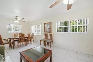 2101 W Kyra Dr, Tampa, FL 33612 - Photo 7