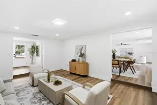 2338 Meadowbrook Dr, Lutz, FL 33558 - Photo 9