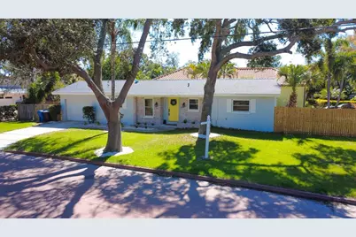 1470 Serpentine Drive S, Saint Petersburg, FL 33705 - Photo 1