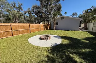 1470 Serpentine Dr S, Saint Petersburg, FL 33705 - Photo 17