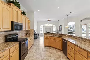 13417 Whitehaven Ct, Spring Hill, FL 34609 - Photo 5