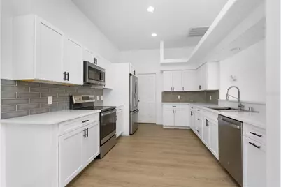 6778 Greenview Lane, Englewood, FL 34224 - Photo 11