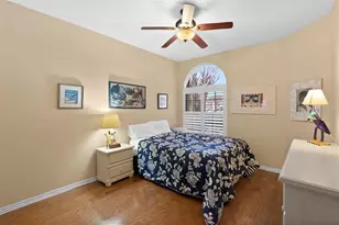 1040 Dartford Dr, Tarpon Springs, FL 34688 - Photo 23