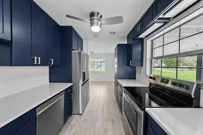 331 83rd Avenue NE, Saint Petersburg, FL 33702 - Photo 7