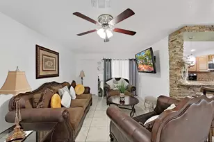 3306 E Chelsea St, Tampa, FL 33610 - Photo 11