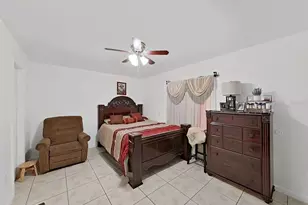 3306 E Chelsea St, Tampa, FL 33610 - Photo 17