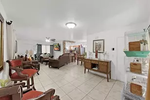 3306 E Chelsea St, Tampa, FL 33610 - Photo 7