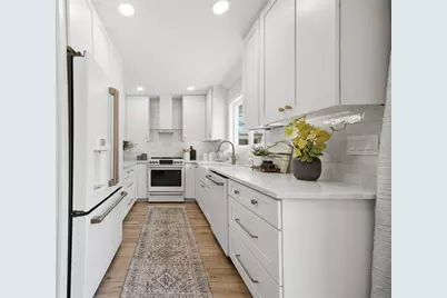 921 Cornelius Avenue, Tampa, FL 33603 - Photo 3