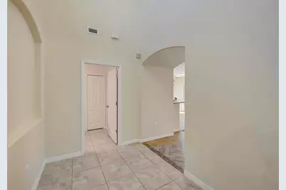 1902 Hawks View Drive, Ruskin, FL 33570 - Photo 5