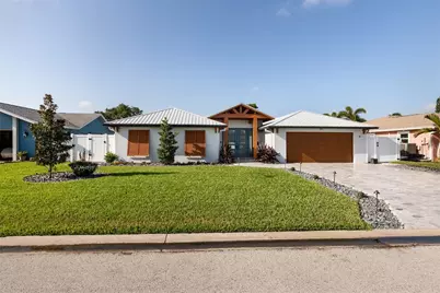 120 97th Avenue NE, Saint Petersburg, FL 33702 - Photo 1